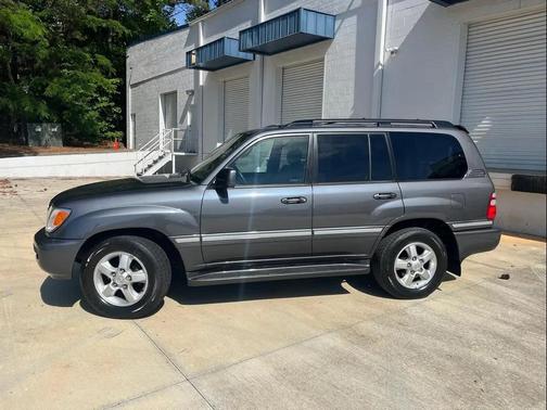 Gray 2005 Toyota Land Cruiser Base