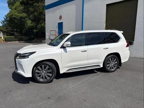 Starfire Pearl 2017 Lexus LX 570 Base