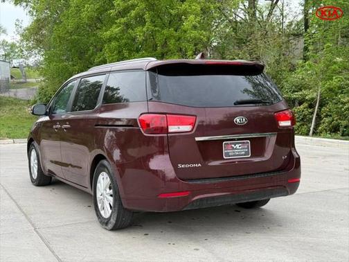 2016 Kia Sedona LX
