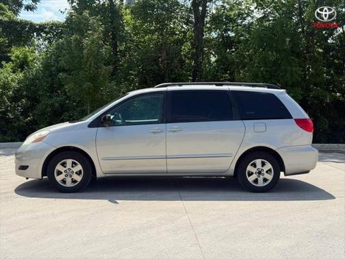 2008 Toyota Sienna LE