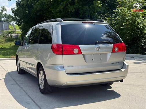 2008 Toyota Sienna LE