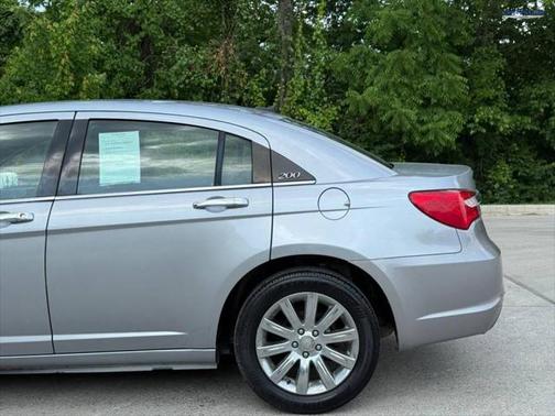 2013 Chrysler 200 Touring