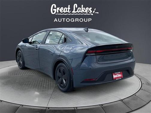 2025 Toyota Prius LE