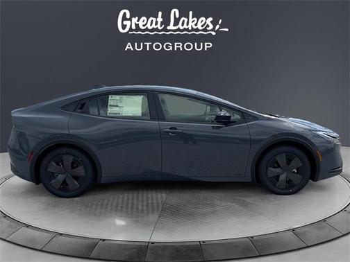 2025 Toyota Prius LE