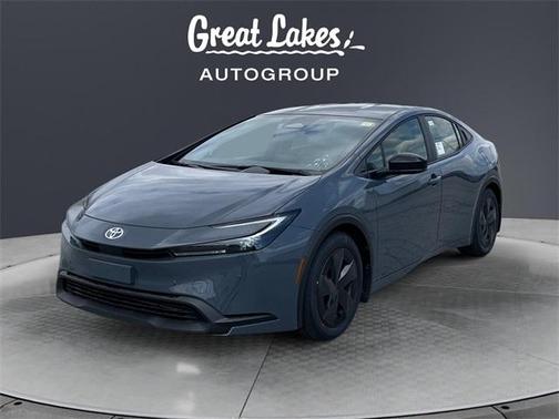 2025 Toyota Prius LE