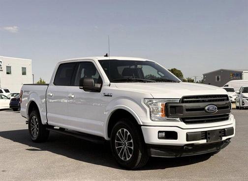 Oxford White 2019 Ford F-150 XLT