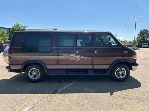 1997 Dodge Ram Van B2500