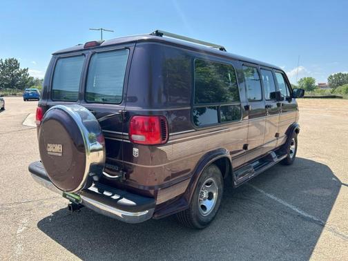 1997 Dodge Ram Van B2500