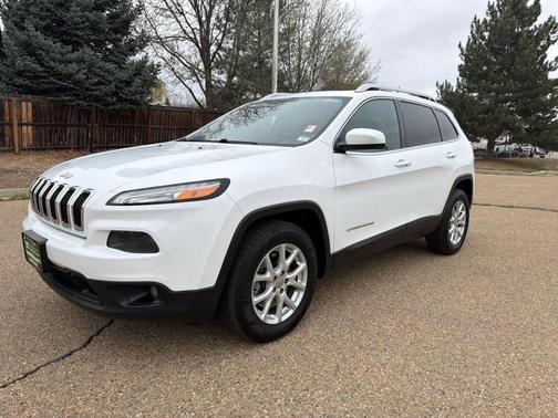 White 2014 Jeep Cherokee Latitude