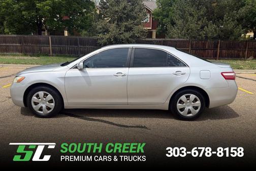 Silver 2009 Toyota Camry SE