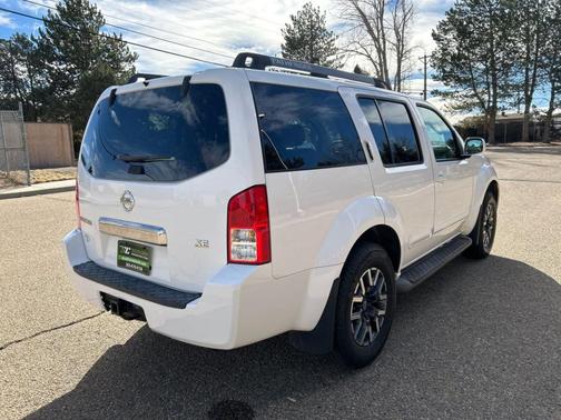2007 Nissan Pathfinder SE