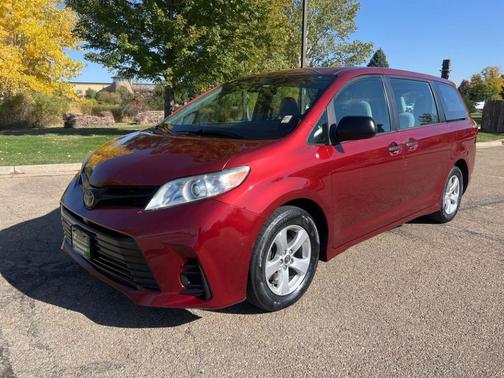 2018 Toyota Sienna L