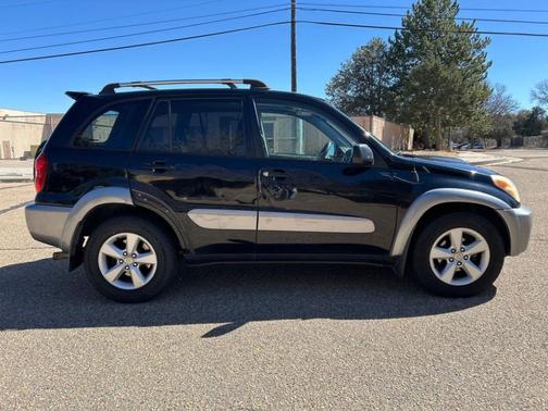 2005 Toyota RAV4 Base