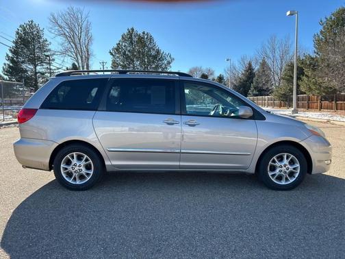 2006 Toyota Sienna XLE