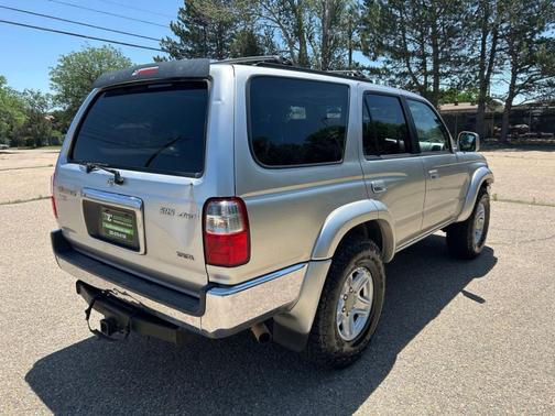 2002 Toyota 4Runner SR5