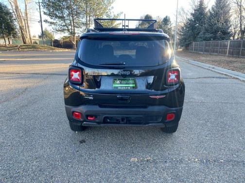 2022 Jeep Renegade Trailhawk