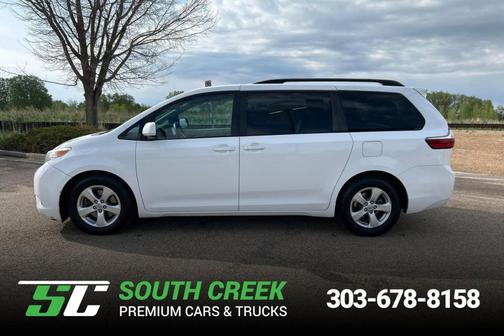 2015 Toyota Sienna LE