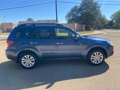 2012 Subaru Forester 2.5X Limited