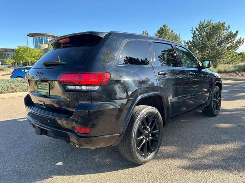 2017 Jeep Grand Cherokee Laredo