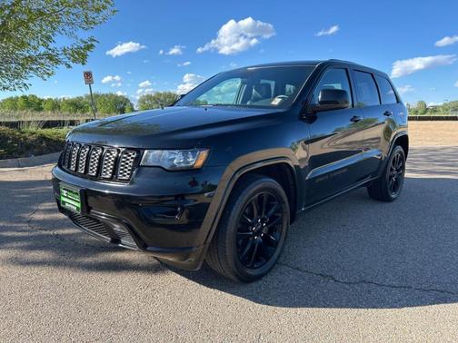 2017 Jeep Grand Cherokee Laredo
