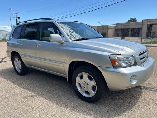 Silver 2007 Toyota Highlander Sport