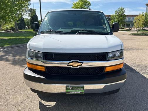 2017 Chevrolet Express 3500 LT