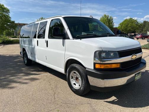 2017 Chevrolet Express 3500 LT