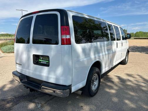 2017 Chevrolet Express 3500 LT