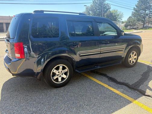 Blue 2009 Honda Pilot Touring