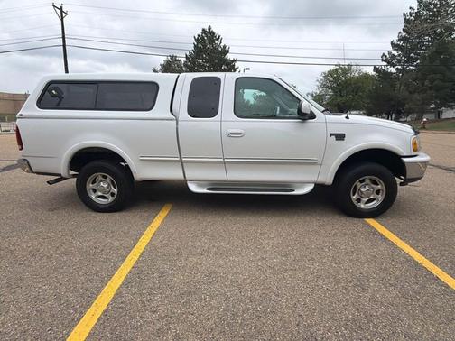 White 1998 Ford F-150 XLT SuperCab