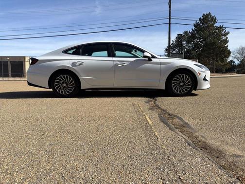2021 Hyundai SONATA Hybrid SEL