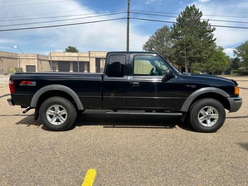 Black 2003 Ford Ranger XLT