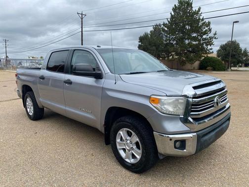 2017 Toyota Tundra SR5