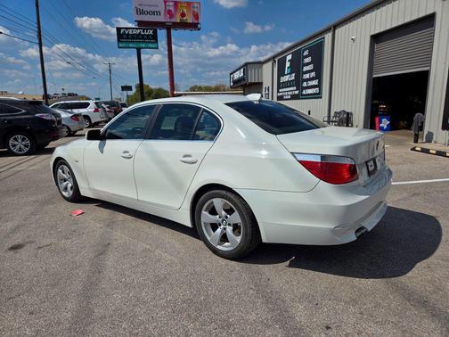 2006 BMW 530 530i Sedan 4D