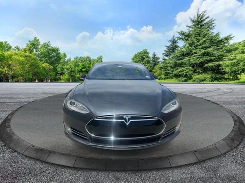 2015 Tesla Model S 90D