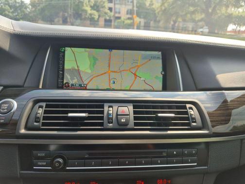 2015 BMW 550 550i Sedan 4D