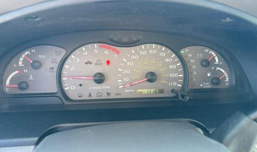 2004 Toyota Sequoia SR5