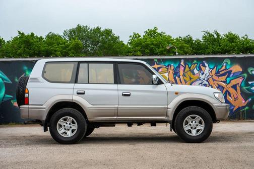 White 1998 Toyota Land Cruiser Base