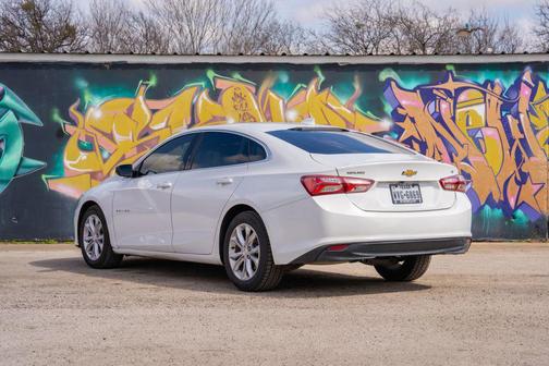 2021 Chevrolet Malibu FWD LT