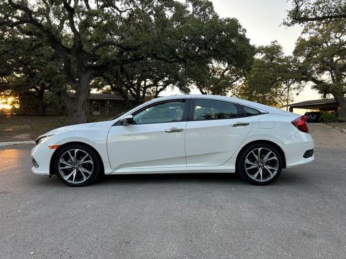 2019 Honda Civic Touring