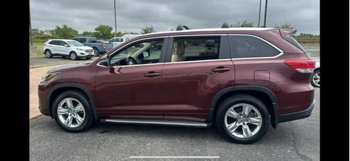 2017 Toyota Highlander Limited Platinum