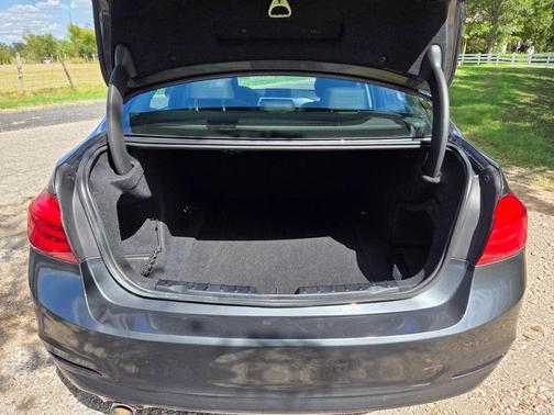 2018 BMW 320 i