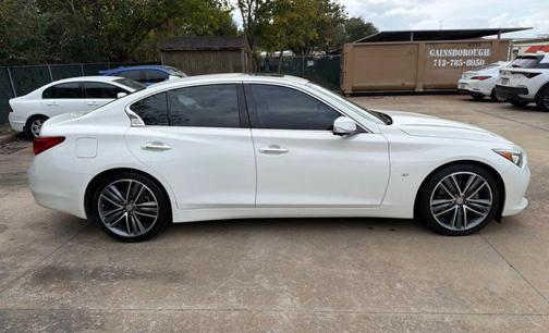 2015 INFINITI Q50 Premium