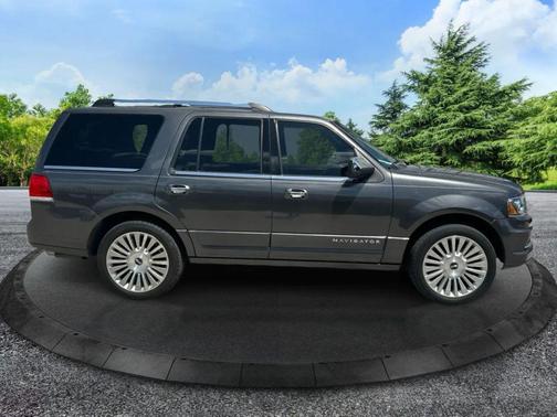 2016 Lincoln Navigator Select