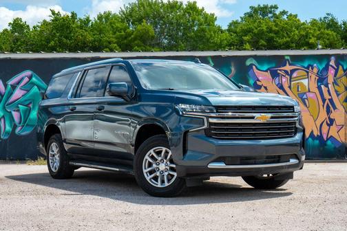Shadow Gray Metallic 2021 Chevrolet Suburban LT