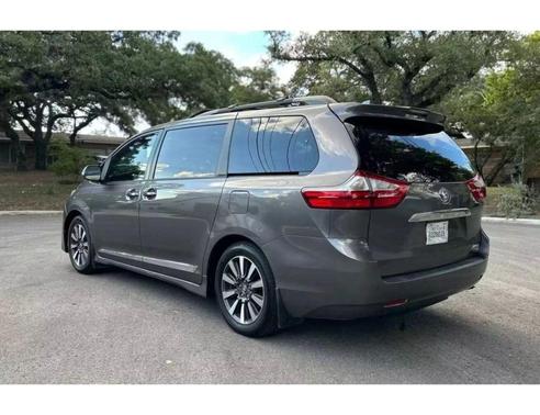 2018 Toyota Sienna Limited