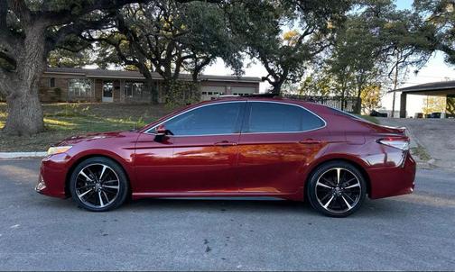 2018 Toyota Camry XSE