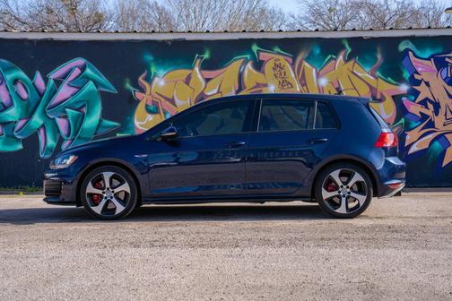 2016 Volkswagen Golf GTI 2.0T Autobahn w/Performance Package 4-Door