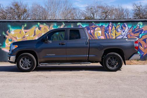 2014 Toyota Tundra SR5