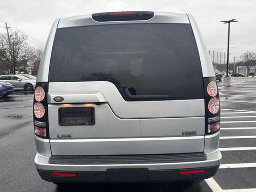 2016 Land Rover LR4 Base